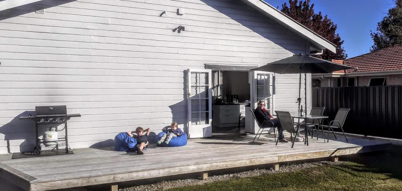 Te Waiharakeke Holiday Home Blenheim Exterior foto